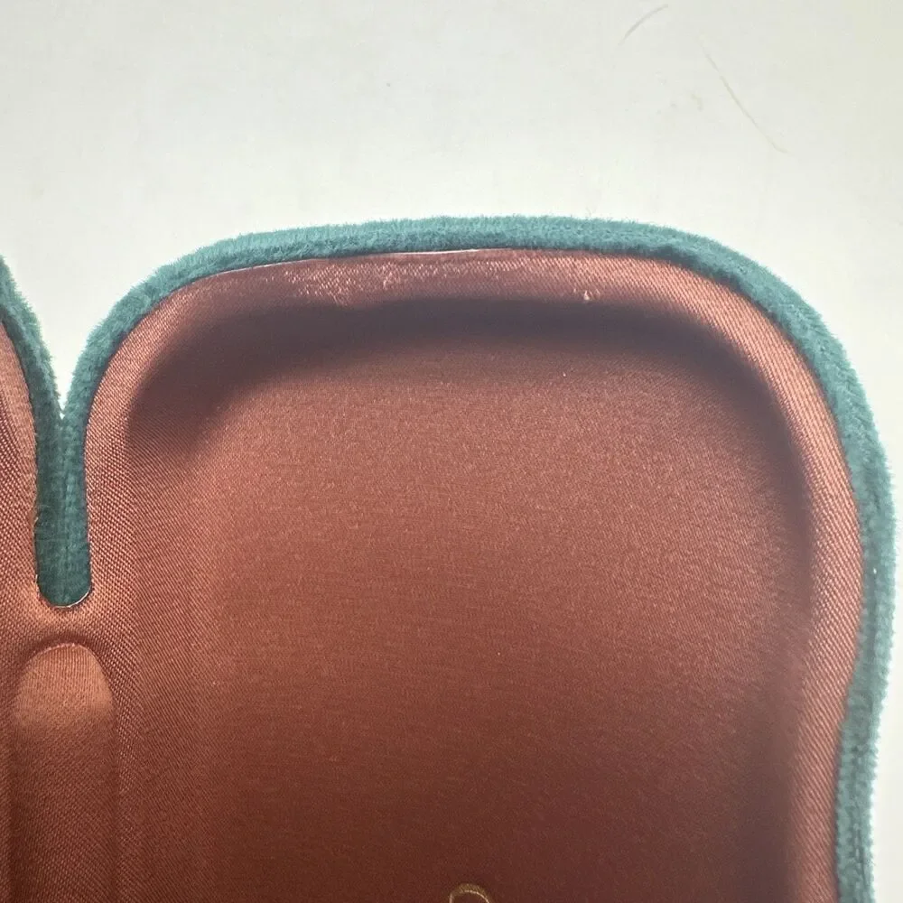 GUCCI AUTHENTIC DESIGNER HARD VELVET CLAMSHELL EYEGLASS SUNGLASSES CASE IN GREEN
